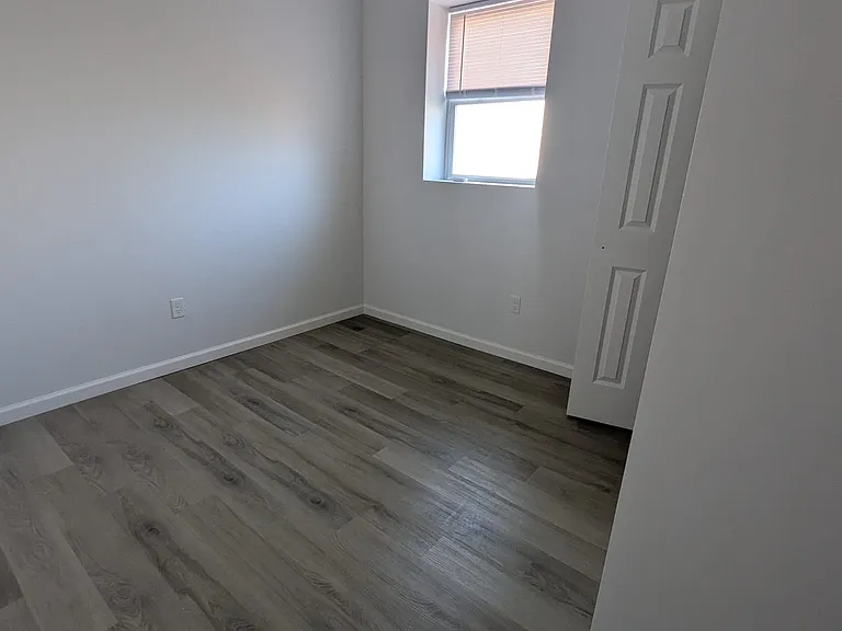 337 Main St #4A — Photo 4