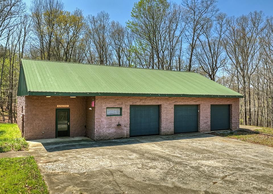 1st image of 677 Barnes Chapel Rd