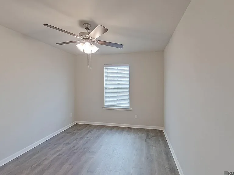 108 Santiago Ct — Photo 12