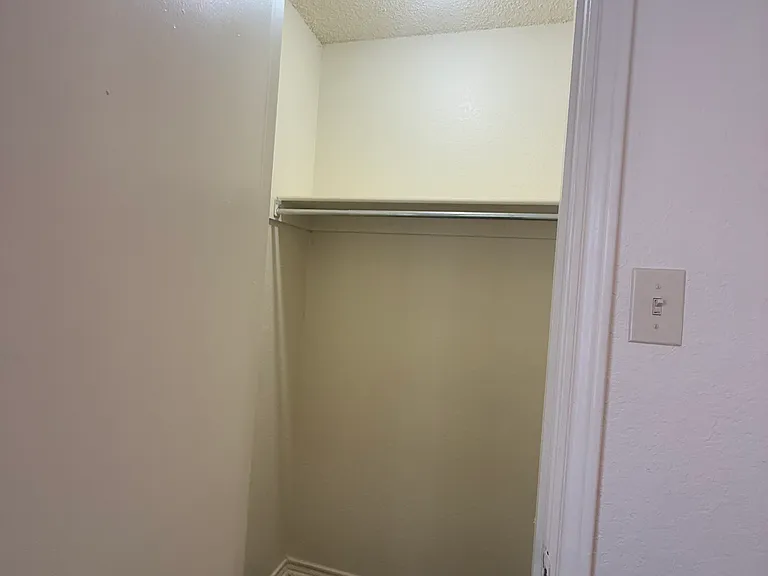 721 Avenue A #7 — Photo 13