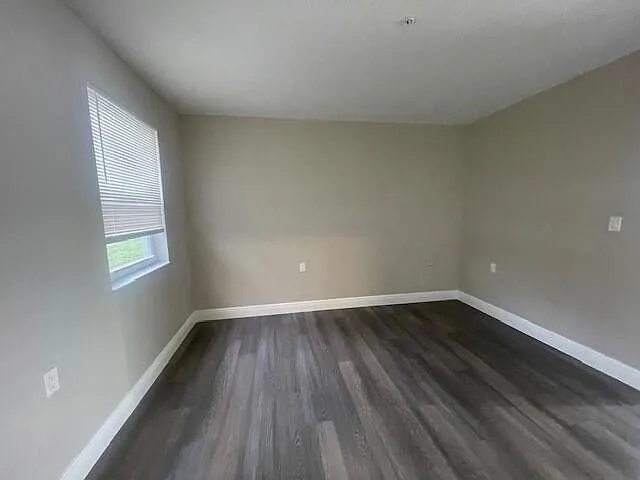 4383 Windsor Ave #2 — Photo 9