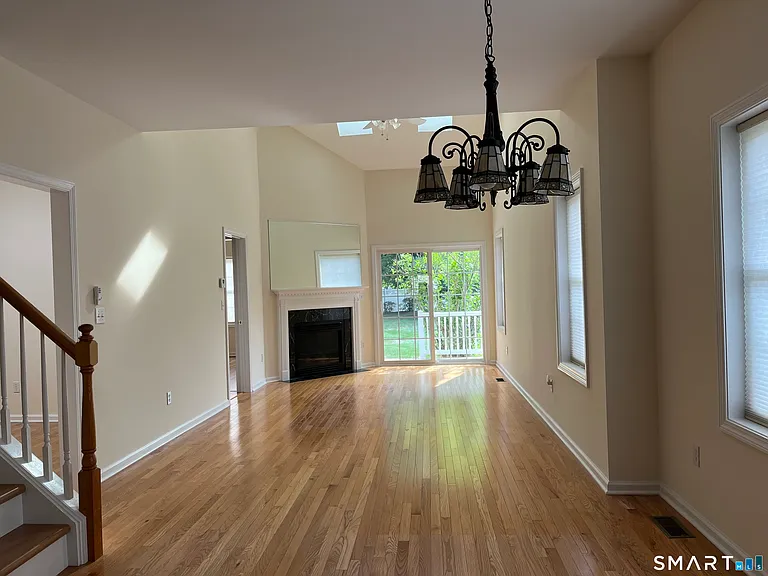 511 Elm St #9-1 — Photo 22