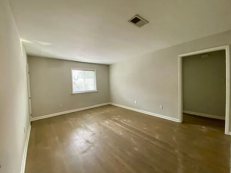 Oak Pointe Apartments — Photo 21