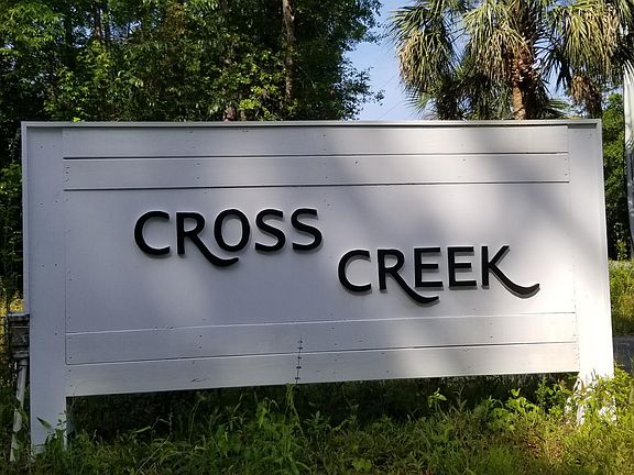 2nd image of 4 Cross Creek Cir