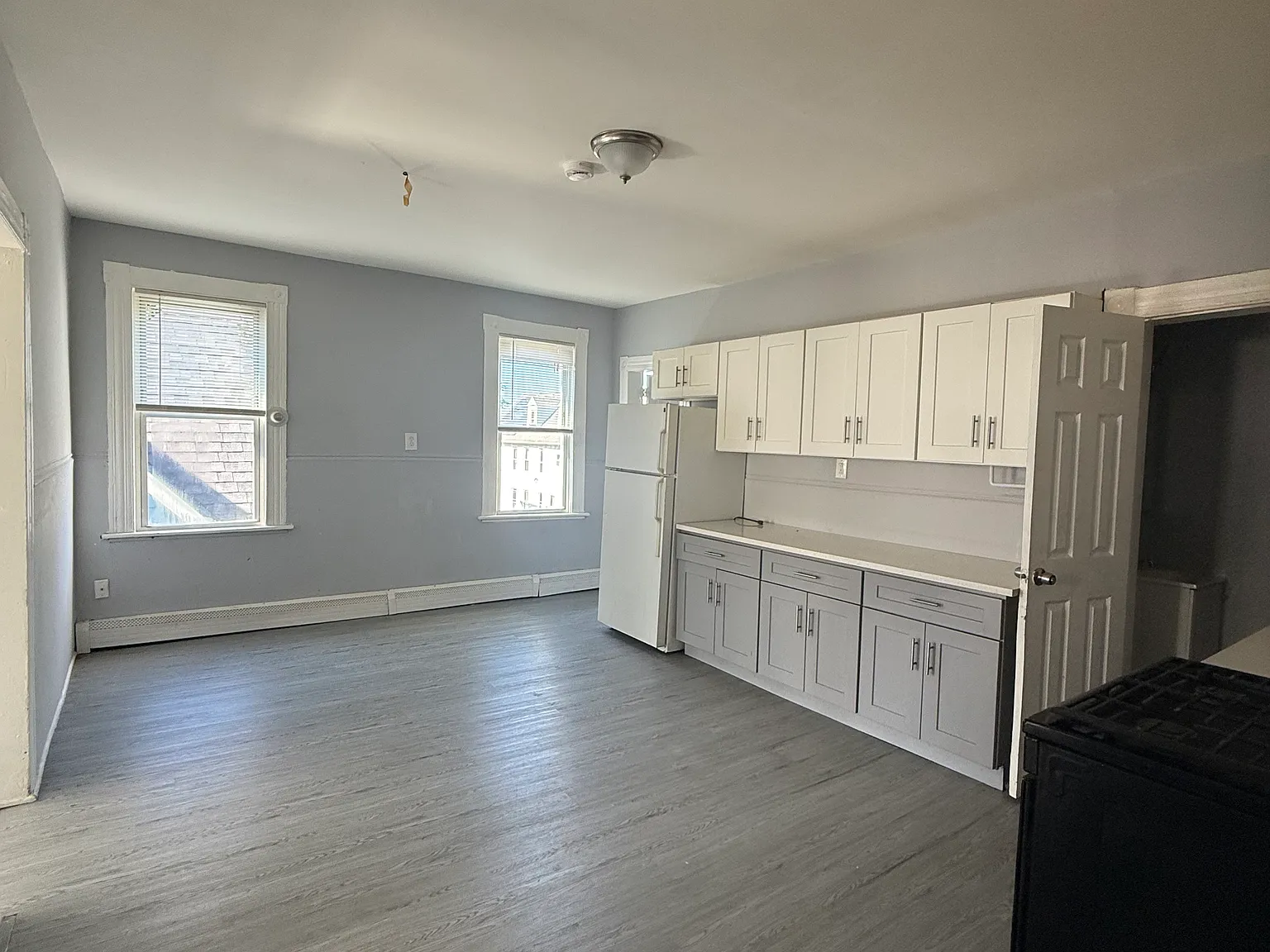 3 bed, $1,700 — Photo 2
