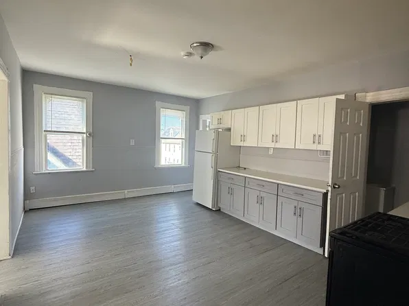 256 Lexington Ave #5, Bridgeport, CT 06604