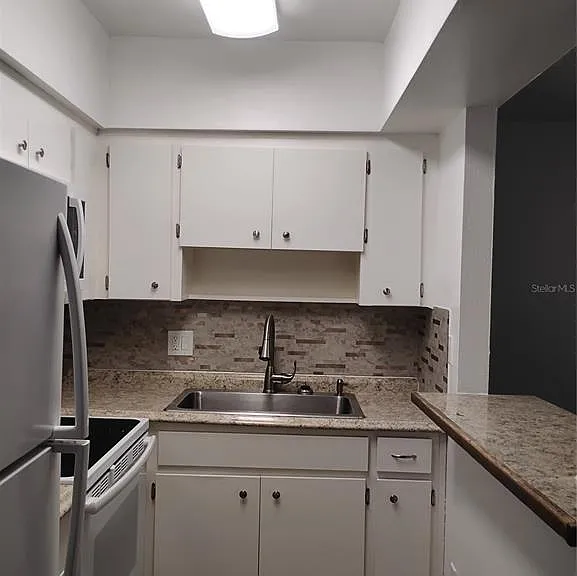 116 SW Jefferson Cir N — Photo 4
