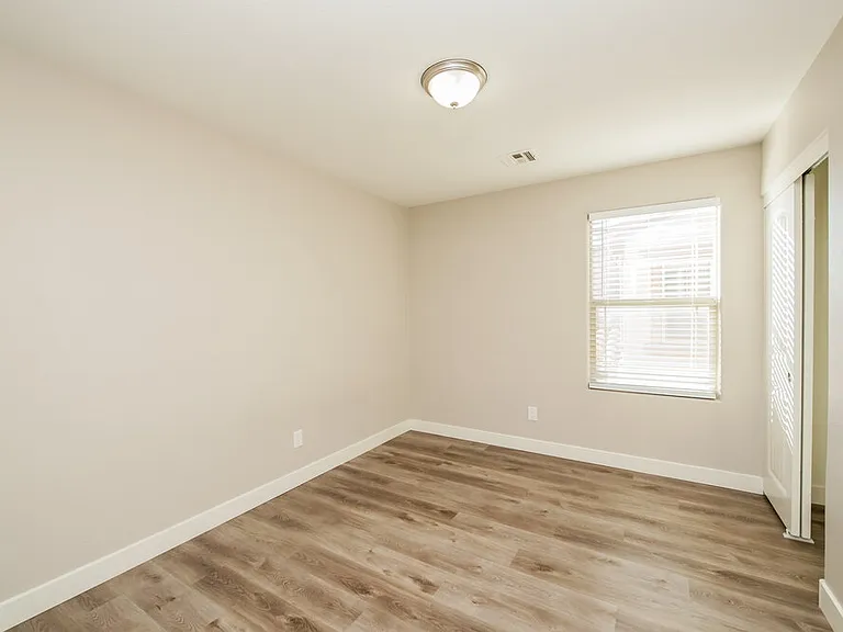 7822 Tay River Ct — Photo 12