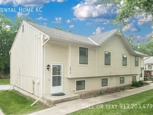4813 Woodward St, Overland Park, KS 66203