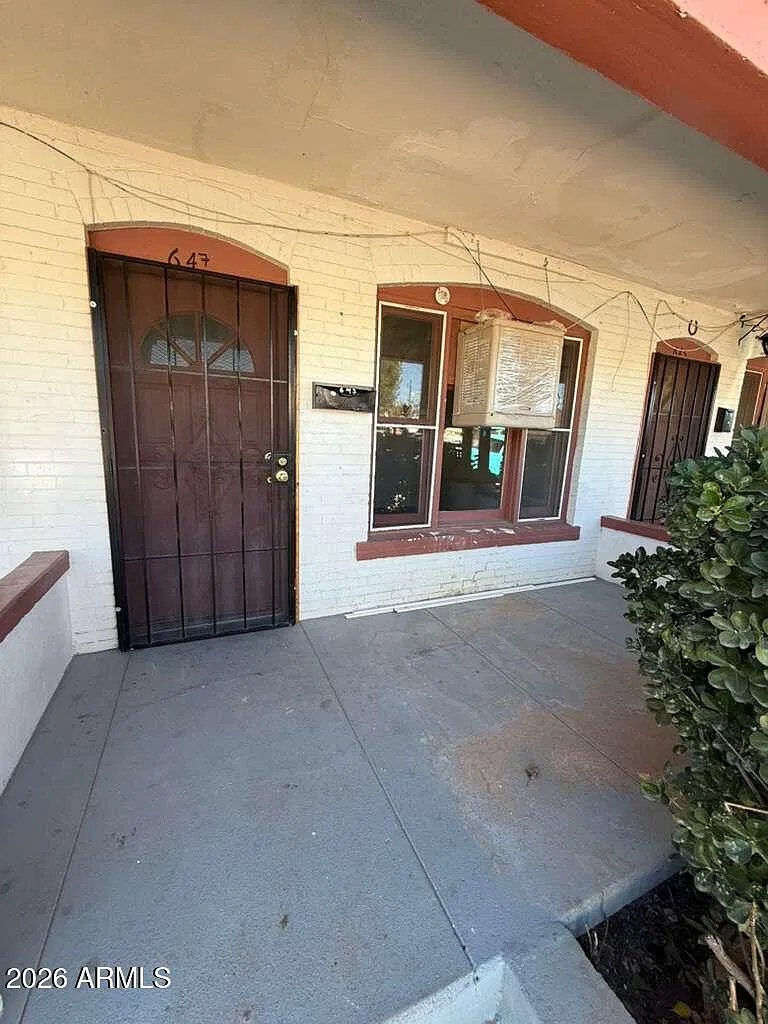 1 bed, 1.0 bath, 700 sqft, $600 — Photo 1