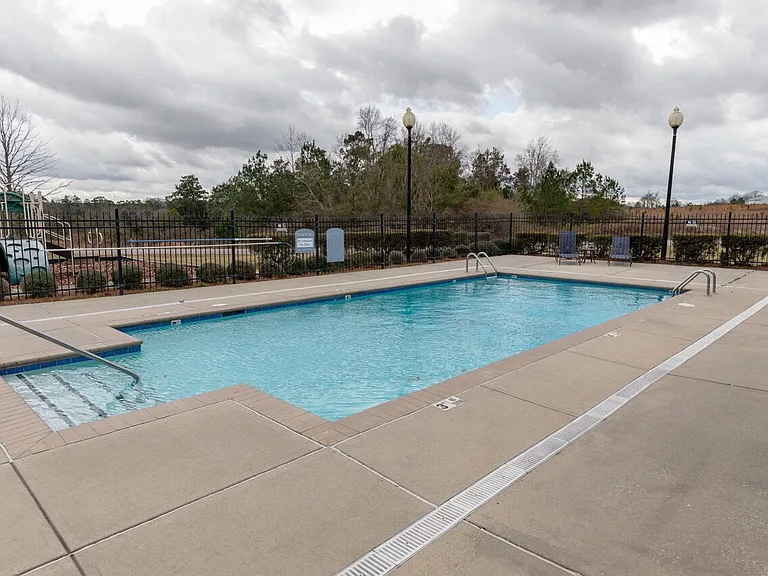 Sizemore Creek Apartments — Photo 20