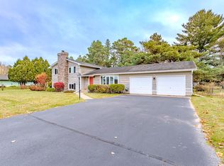 803 Edgewater Dr, Merrill, WI 54452