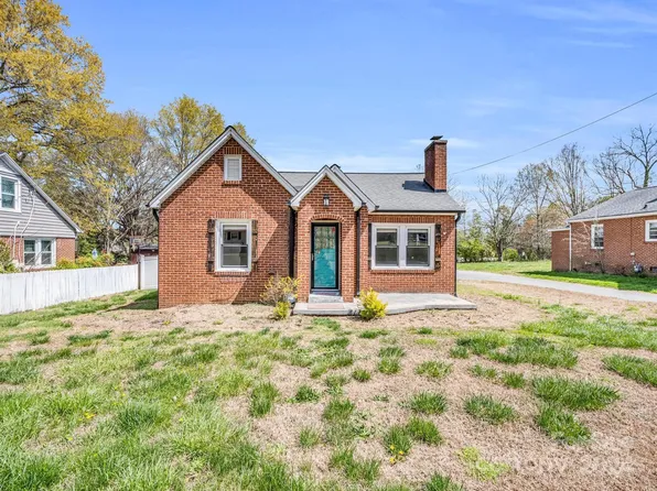 411 S Mulberry St, Cherryville, NC 28021