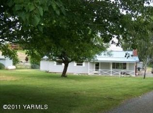 951 Gore Rd, Selah, WA 98942
