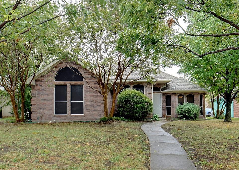 1st image of 1307 Old Knoll Dr
