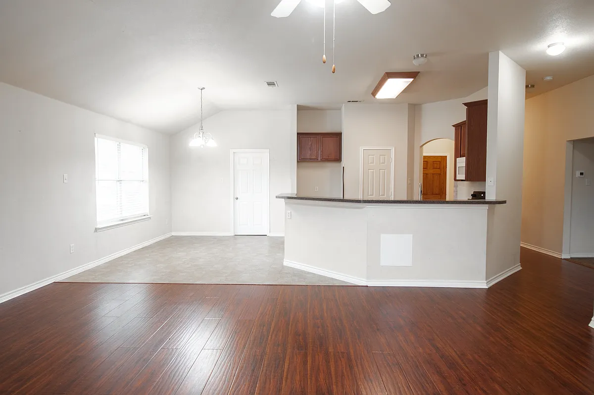 Building Photo - 4704 Fox Meadows Ln
