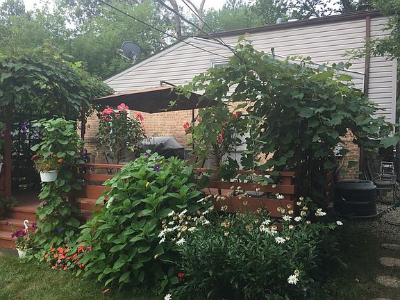 3rd image of 1269 Cavell Ave