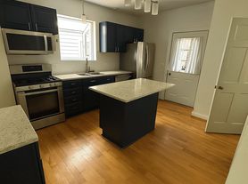 Willy St. Apartments