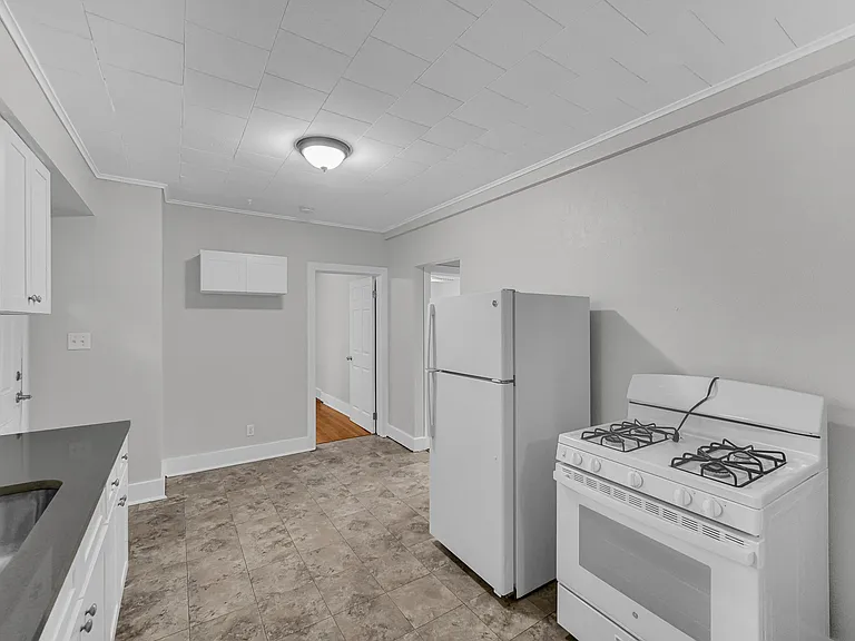 261 W Main St #1 — Photo 7