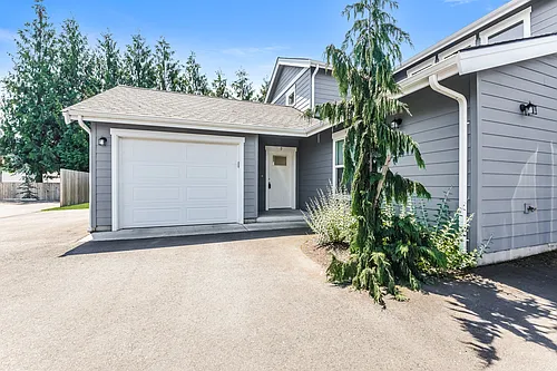 2046 Aaron Dr Photo 1