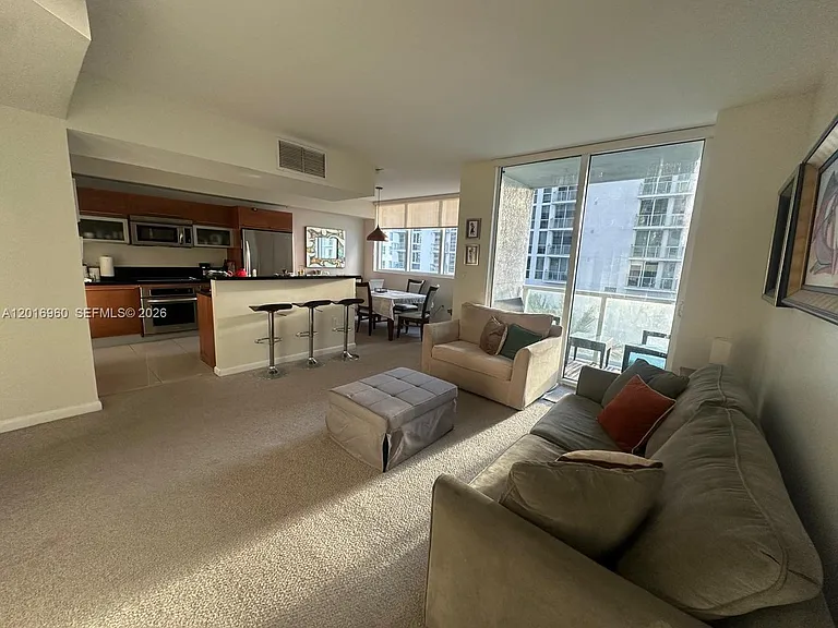 253 NE 2nd St #1402 — Photo 3