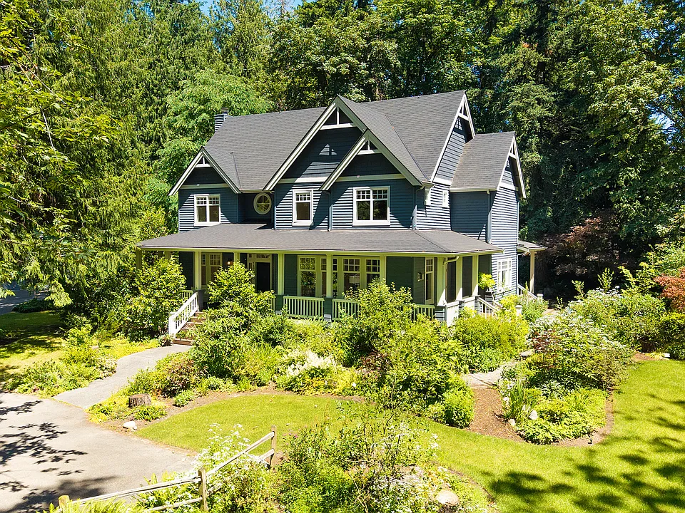 1406 218th Ave NE