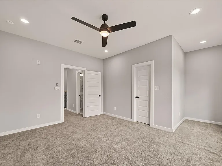 90 Burress St #A — Photo 30