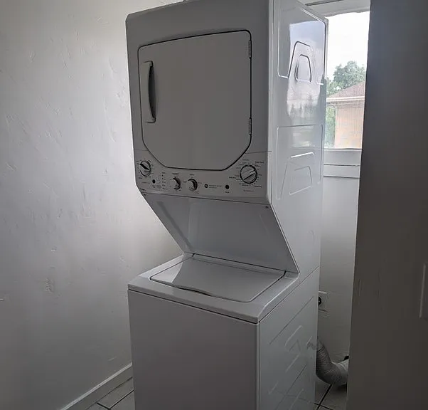 374 N 500 W #1 — Photo 5