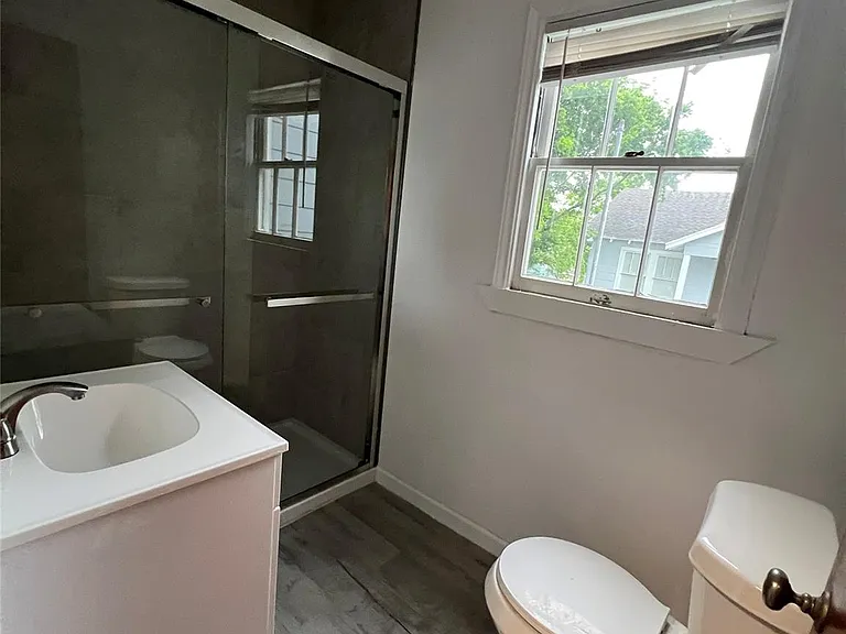 4711 Avenue R 1/2 — Photo 23