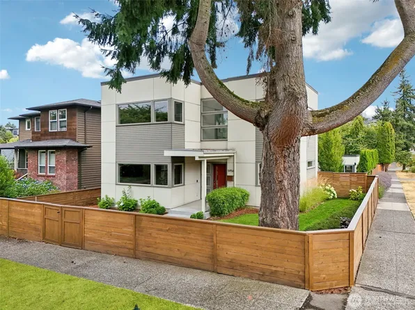 5956 38th Avenue SW, Seattle, WA 98126