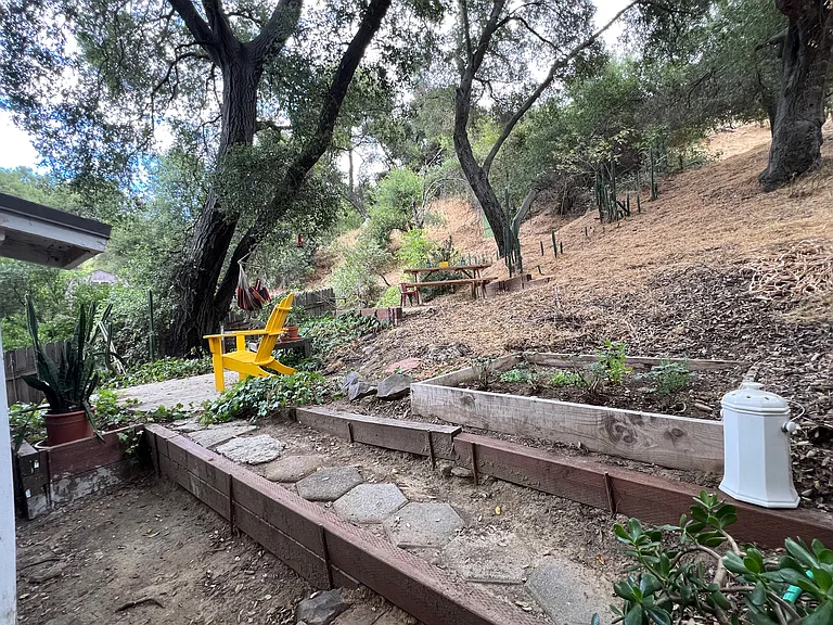 1262B N Topanga Canyon Blvd — Photo 11