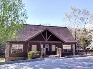 223 Cantwell Ln, Branson West, MO 65737