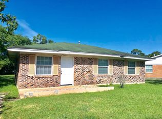 128 Cherry Ct, Gulfport, MS 39501