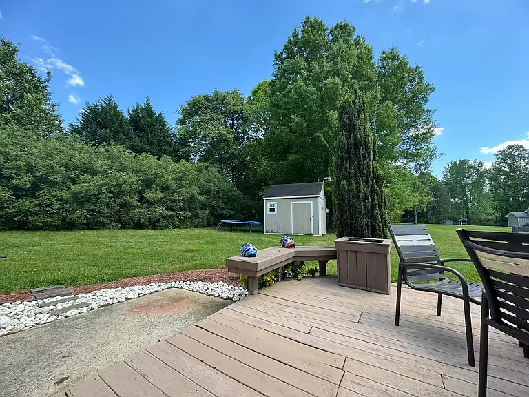 102 Tesi Ct — Photo 3