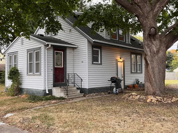 201 W Humphrey St, Lake Crystal, MN 56055