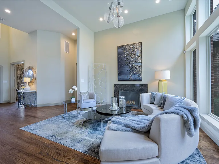 5624 Gillum Dr — Photo 8