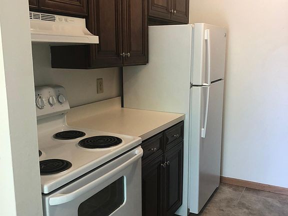2nd image of 1005 Quail Dr #111