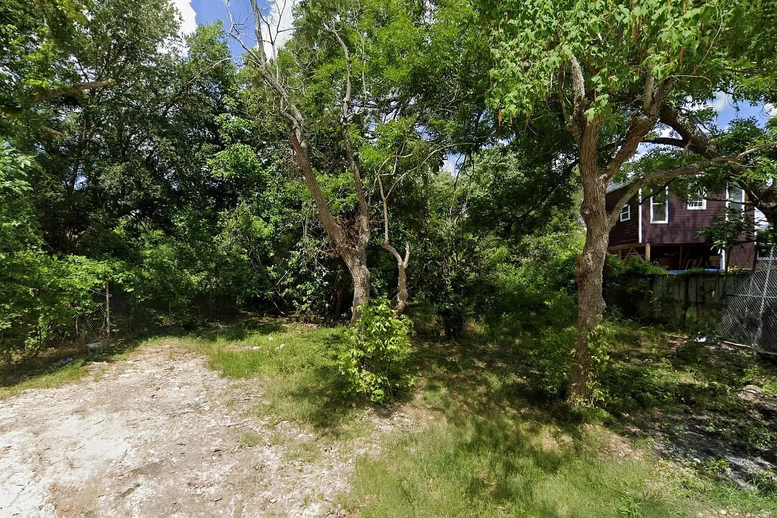 Studio, $500 — Photo 2