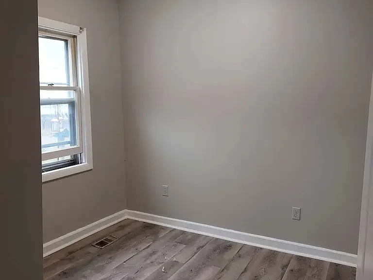 508 New York Ave #1 — Photo 2