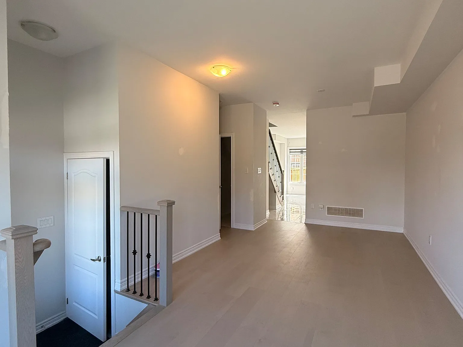 3 bed, $3,000 — Photo 3
