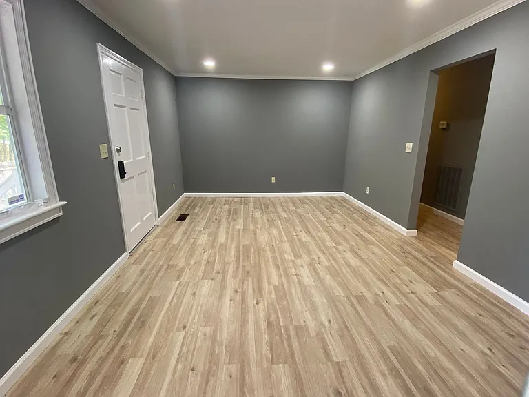 30 Vanderbilt Ln — Photo 12