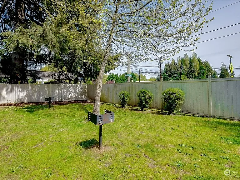 4410 NW Wedgewood Ln #3 — Photo 3