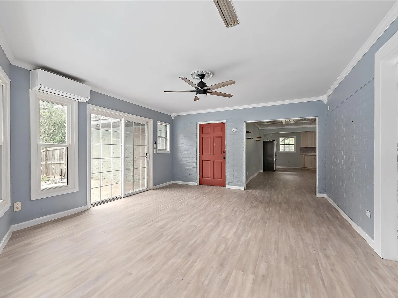 4 bed, 2229 sqft, $2,450 — Photo 4