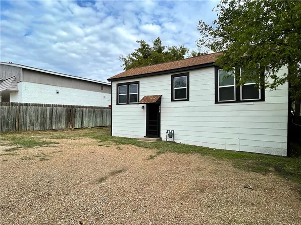 904 E 29th St, Bryan, TX 77803