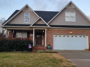 210 Beauregard Ln, Mebane, NC 27302