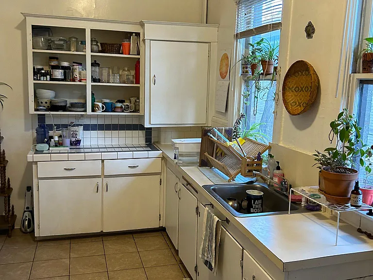 1517 N Cook St — Photo 3