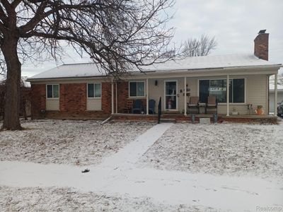 23175 Gladhill Ln, Saint Clair Shores, MI, 48080