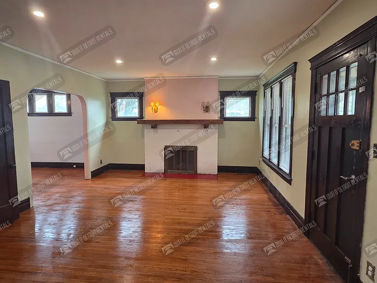 3254 Hogarth St — Photo 6