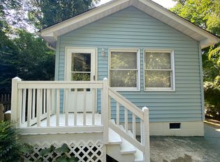 42 Thomas St, Brevard, NC 28712