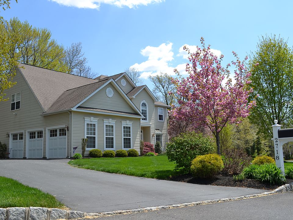 1st image of 2718 Harvard Dr